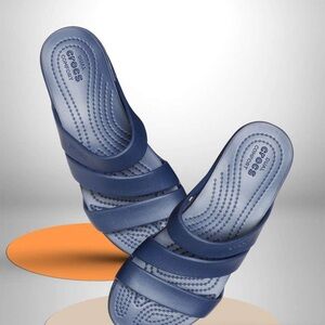 Crocs Blue Slide Sandals 7 US